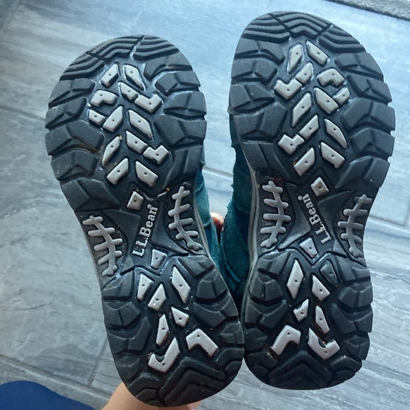 Kids LL Bean Waterproof Boots - Picture 4 of 4